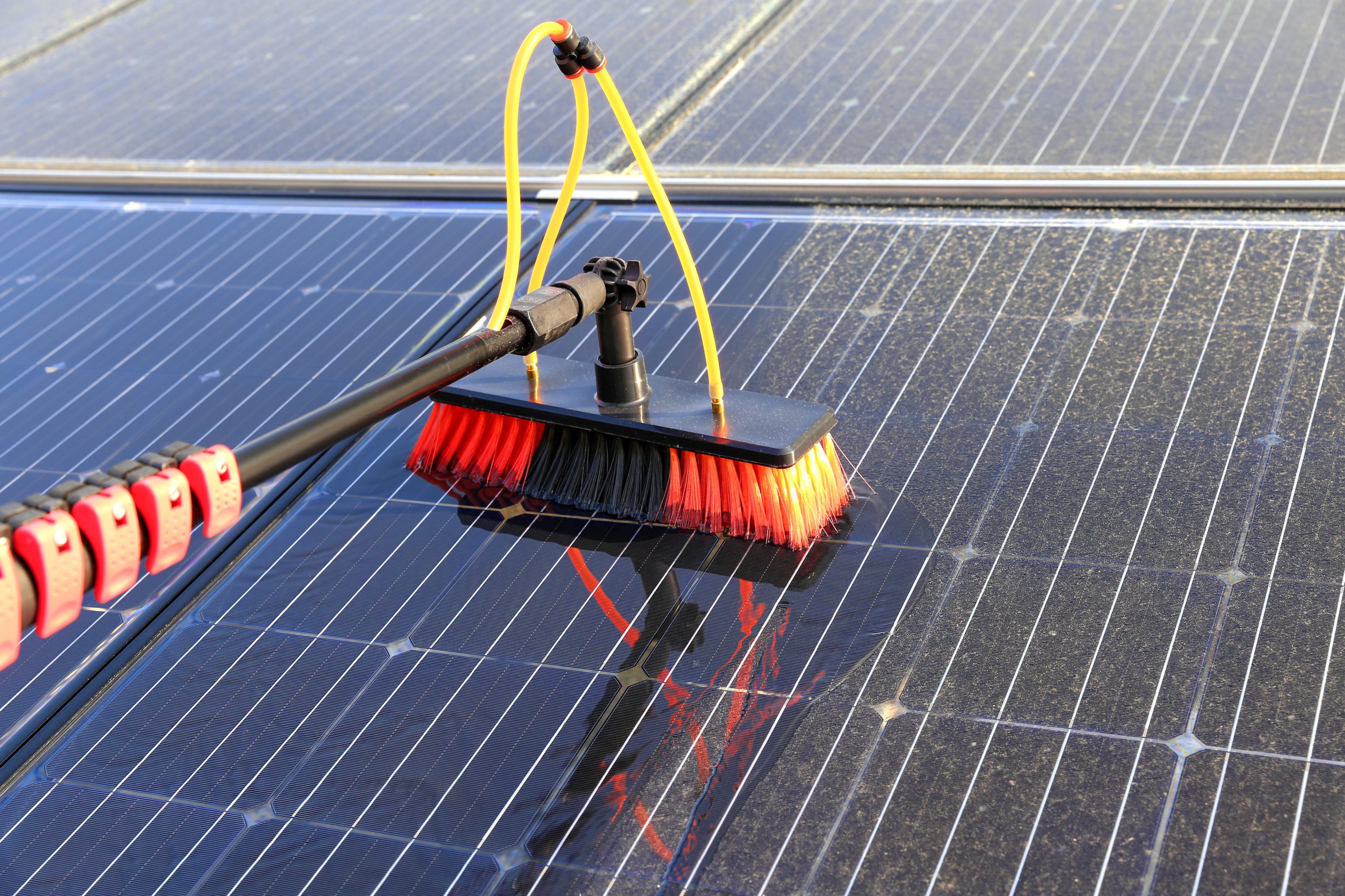 Čiščenje solarnih panelov